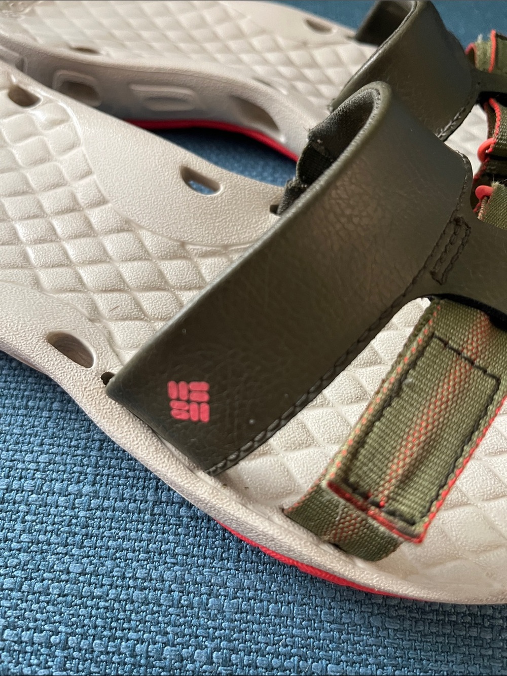 Columbia Slide Sandals - Picture 2 of 5
